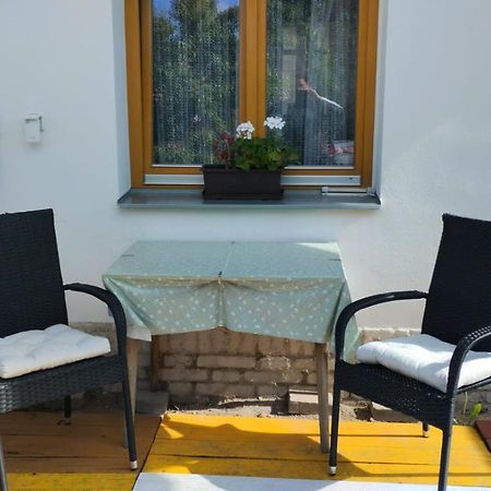Male Utulne Studio S Koupelnou A Kuchynkou Svinarov Exterior foto